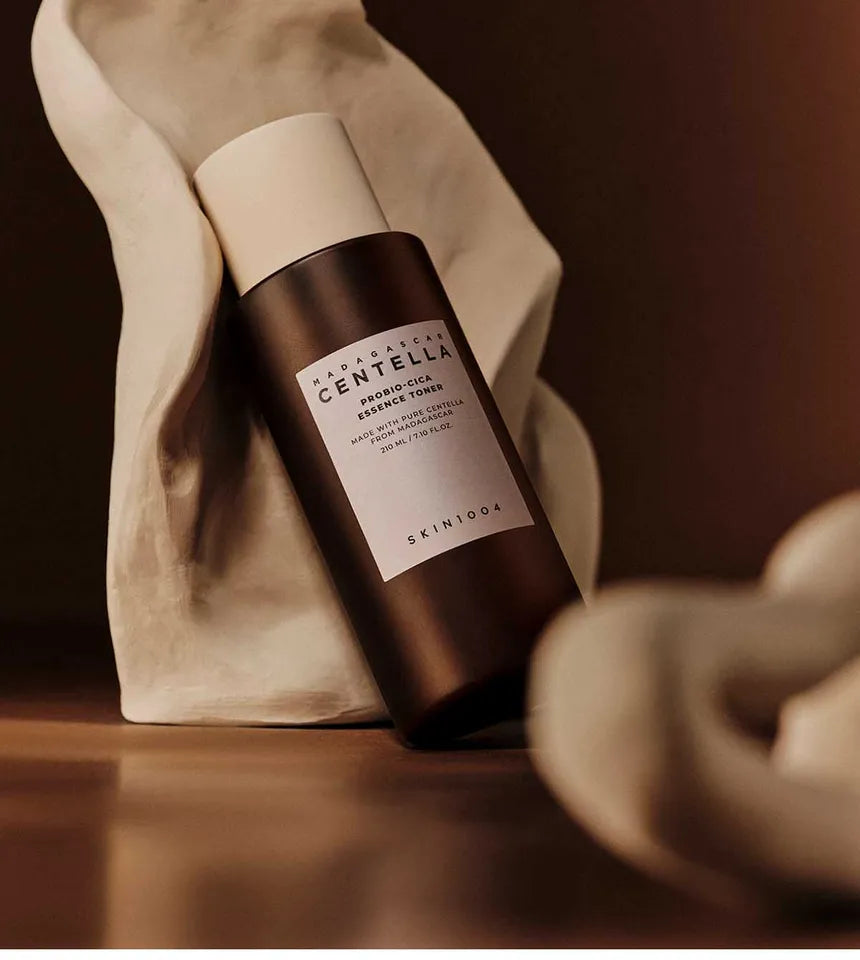 SKIN 1004 - Madagascar Centella Probio-Cica Essence Toner 210ml